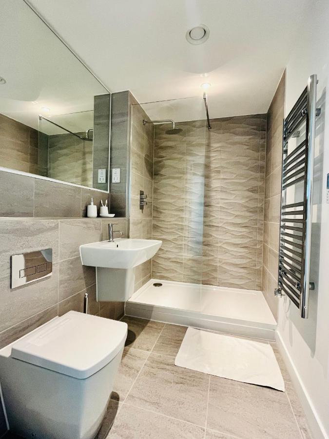Fully Equipped One Bedroom Apartment Near Old Trafford Stadium! Manchester Exteriör bild