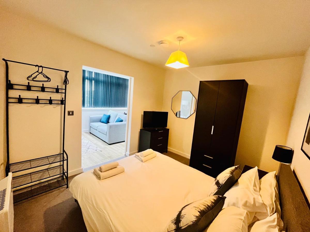 Fully Equipped One Bedroom Apartment Near Old Trafford Stadium! Manchester Exteriör bild